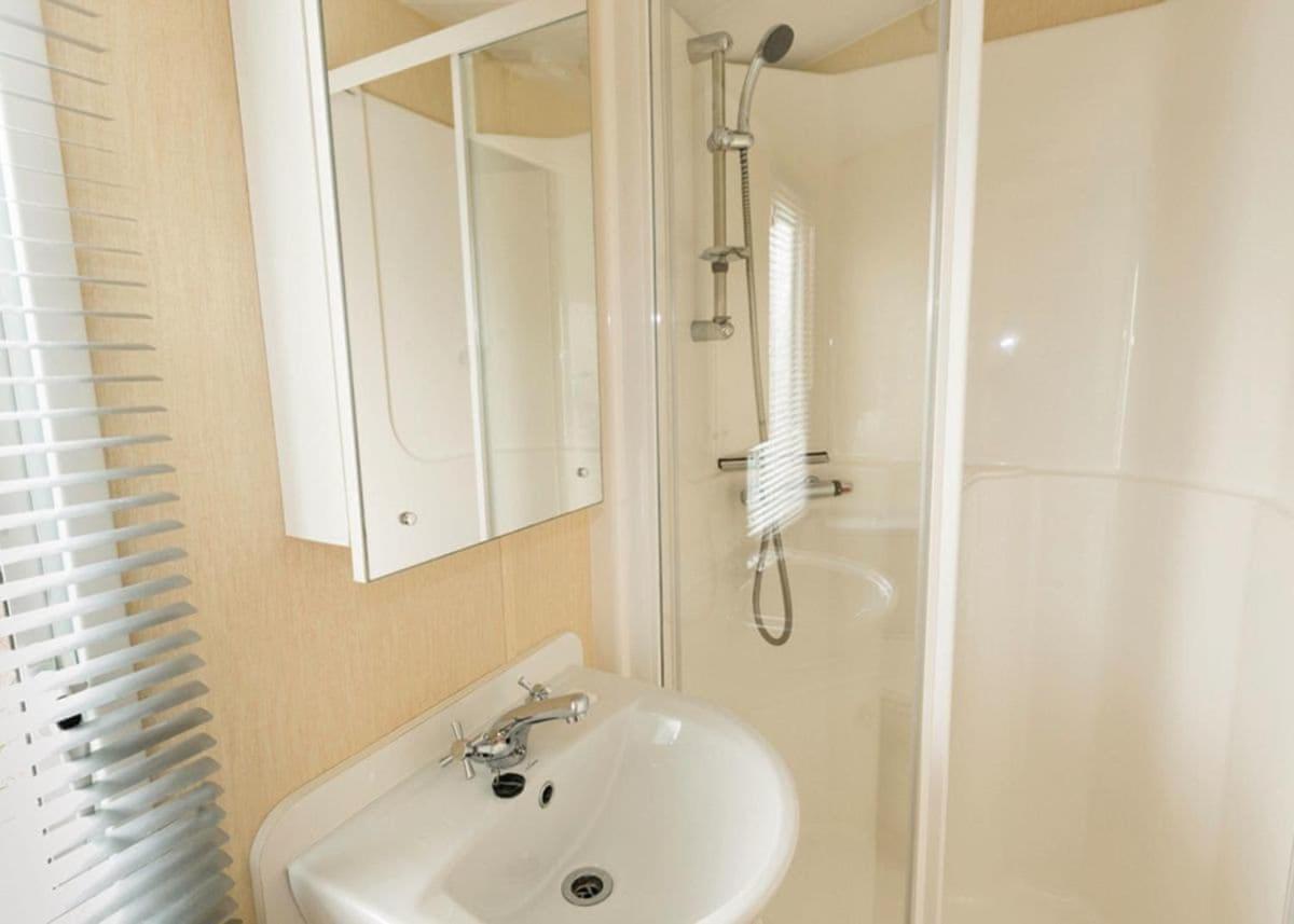 Fishguard Bay Resort Llanllawer Esterno foto