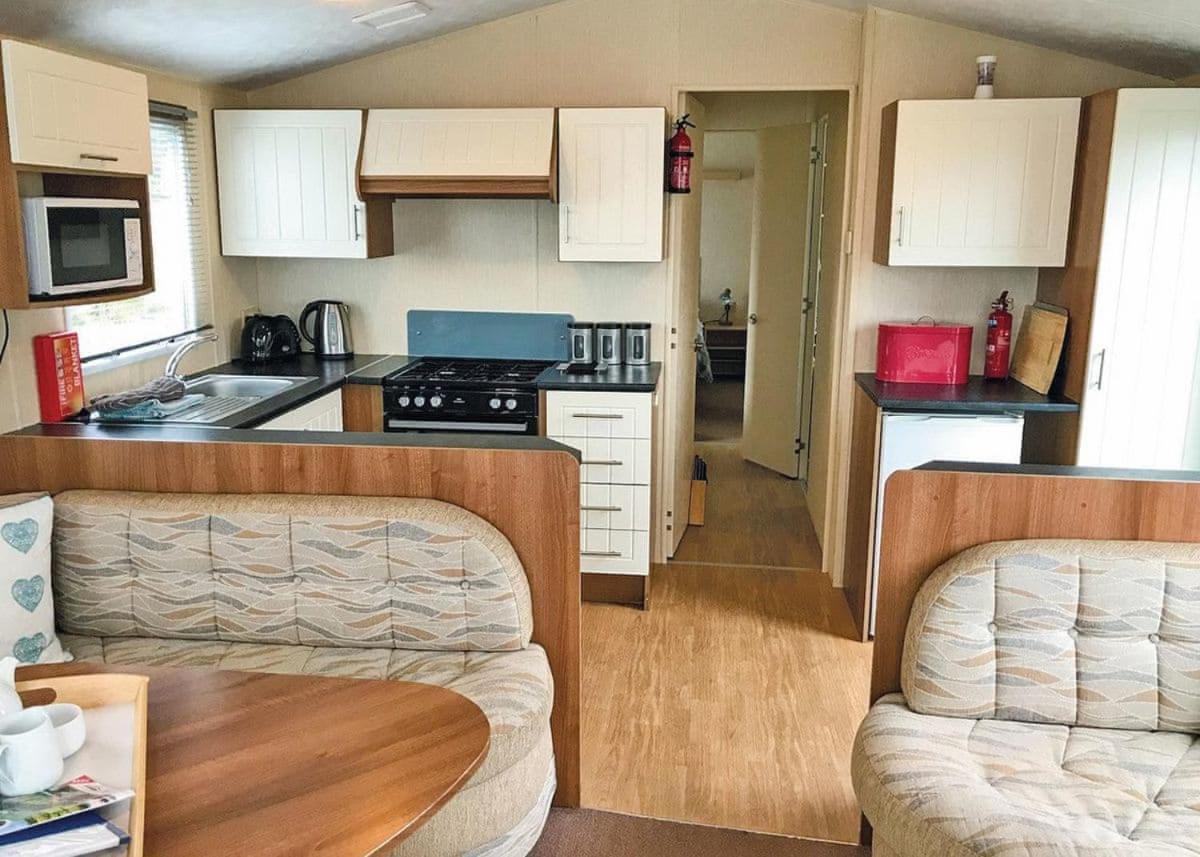 Fishguard Bay Resort Llanllawer Esterno foto