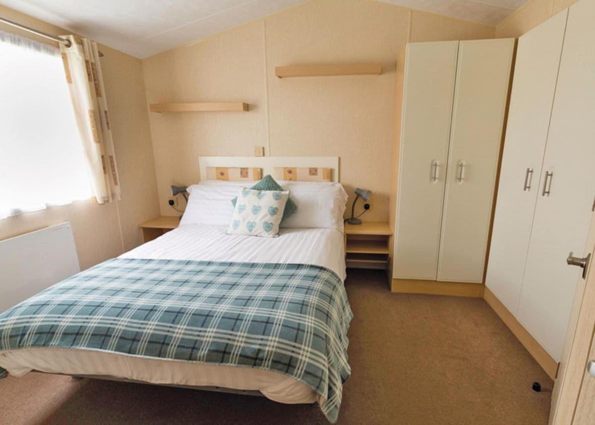 Fishguard Bay Resort Llanllawer Esterno foto