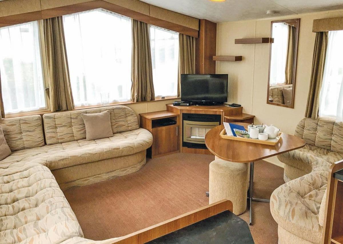 Fishguard Bay Resort Llanllawer Esterno foto