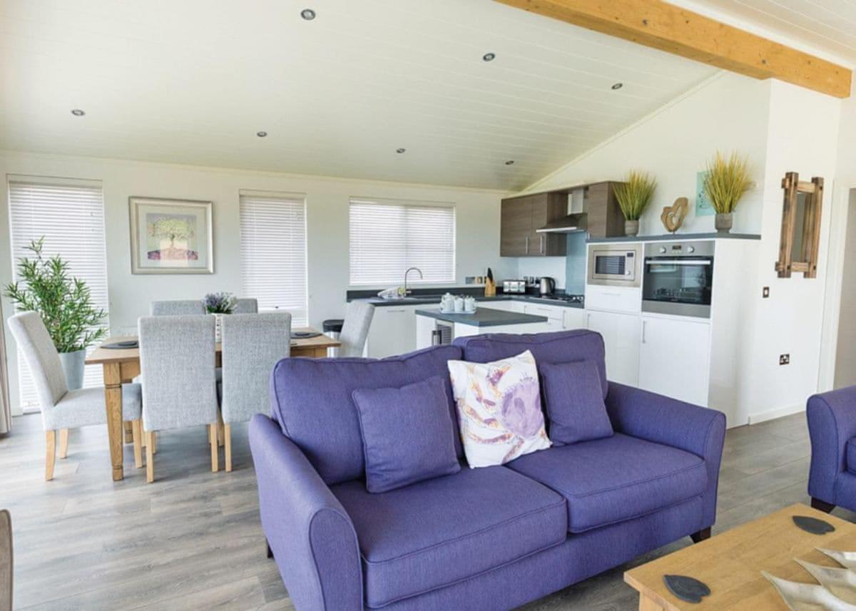 Fishguard Bay Resort Llanllawer Esterno foto