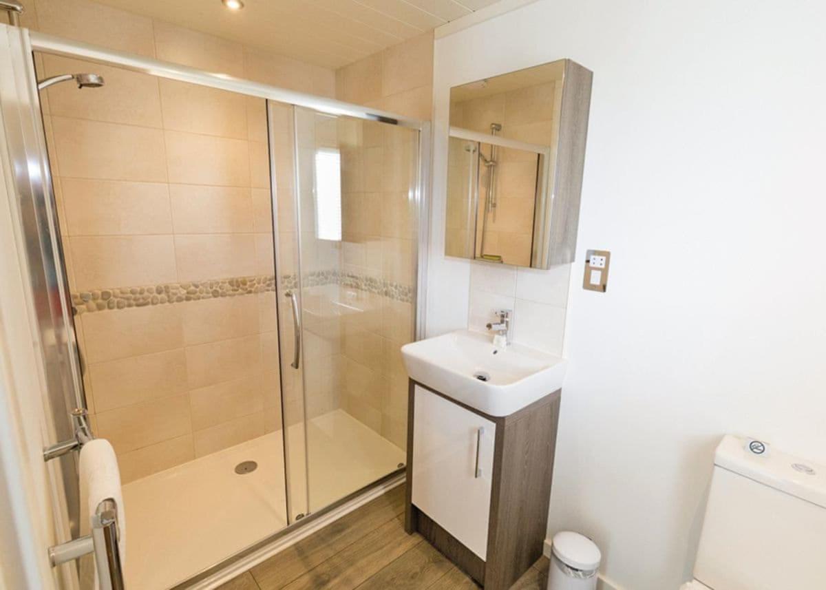 Fishguard Bay Resort Llanllawer Esterno foto